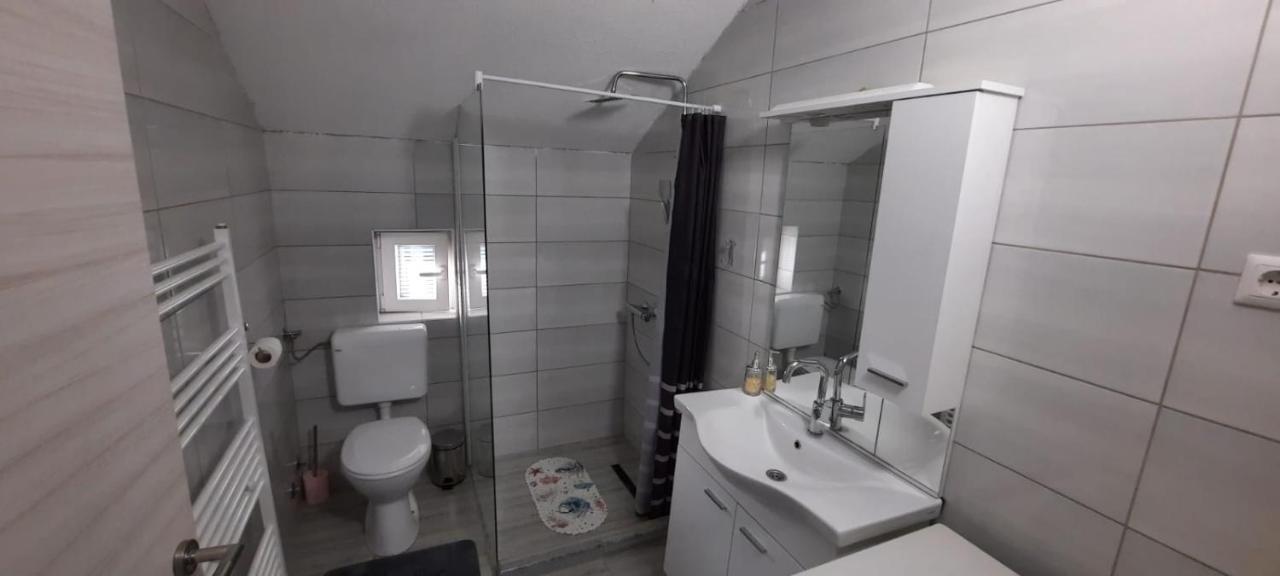 Rudanovac Apartman Karolina מראה חיצוני תמונה